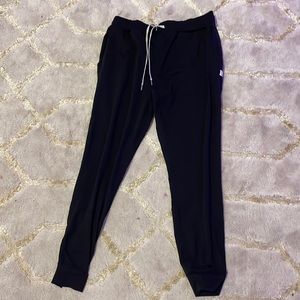 Vuori Black Joggers (Medium)
